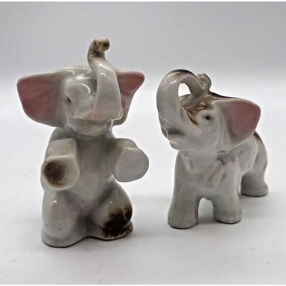 Vintage Pair (2) of Miniature Ceramic Brown & White Elephant Figurines Japan 3.5 - Picture 1 of 7